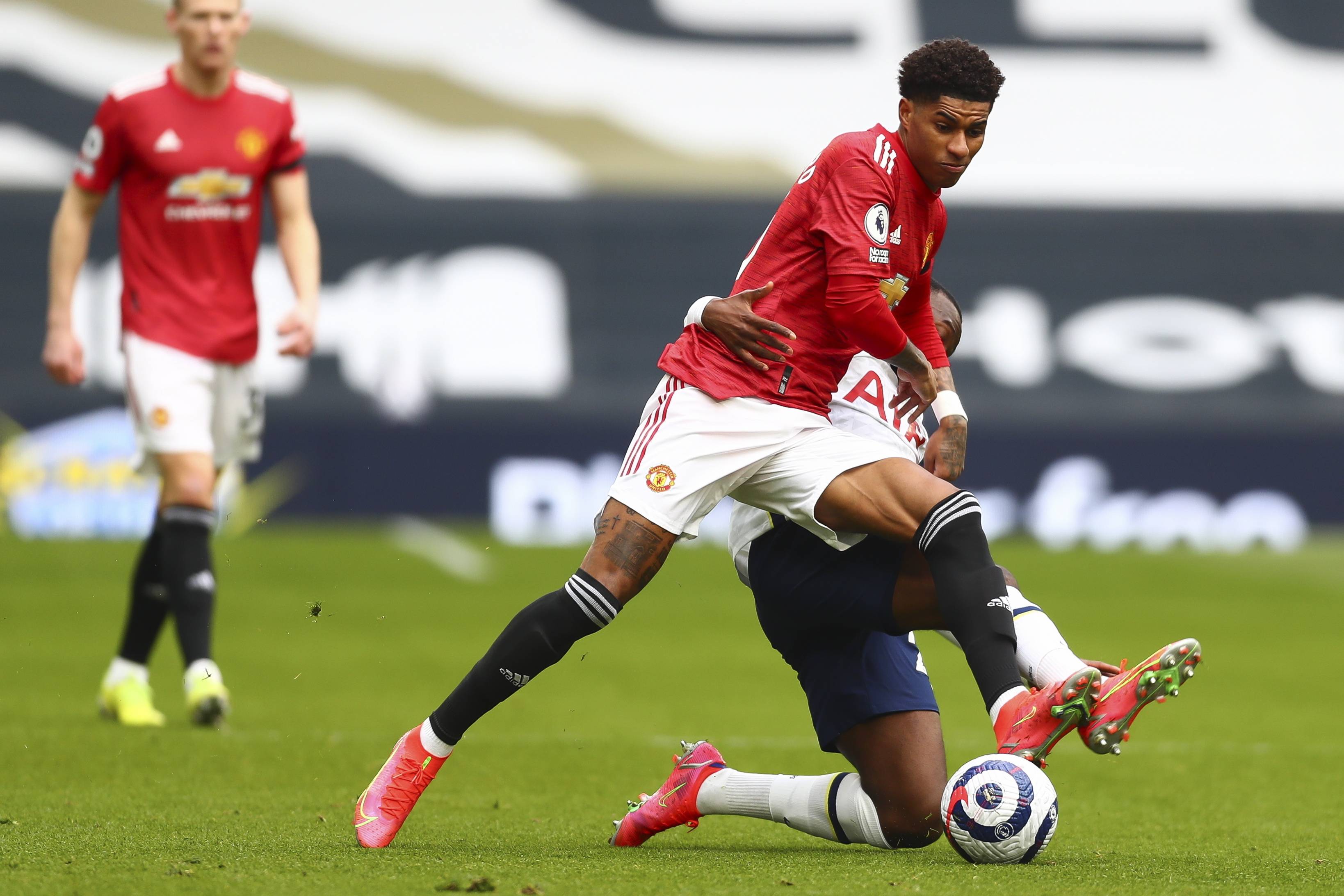 际赛事奠定 际赛事奠定